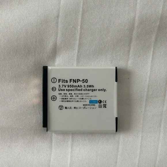 Fujifilm Silver and Black Compact Digital Camera - Picture 9 of 10